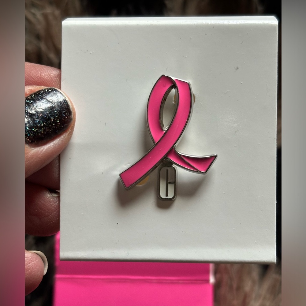 Clinique Pink Ribbon Brooch - Picture 2 of 5